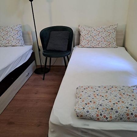 Ivory Tower Hostel Sofia Eksteriør bilde