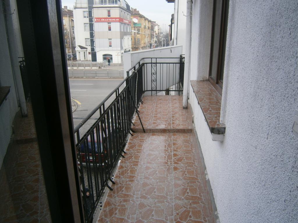 Ivory Tower Hostel Sofia Eksteriør bilde